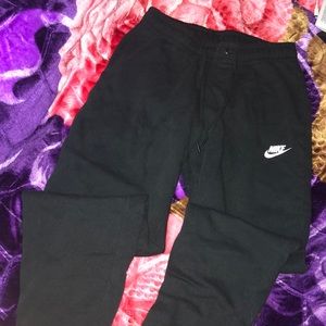 Nike Skinny Sweatpants